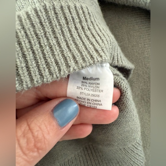 Poof New York Collared Sweater, size medium. - Picture 8 of 8